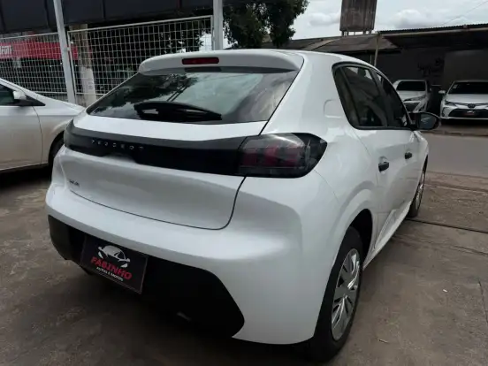 PEUGEOT-208-2023