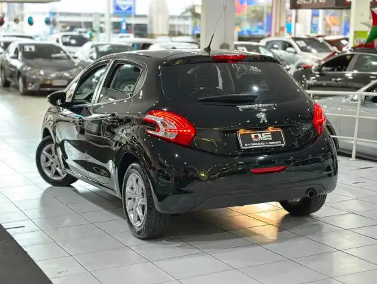 PEUGEOT-208-2014