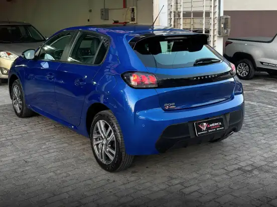 PEUGEOT-208-1.6 16V FLEX GRIFFE AT6 PEUGEOT-208-2023