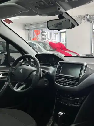 PEUGEOT-208-2014