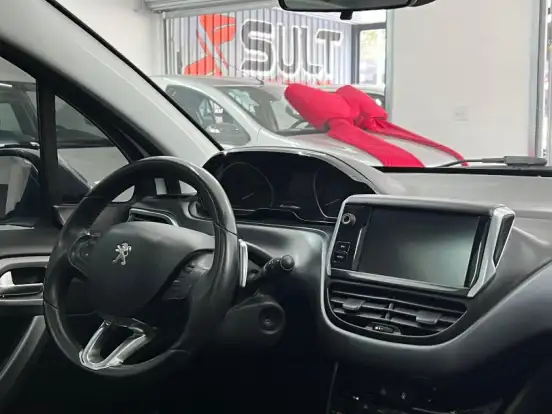 PEUGEOT-208-1.6 GRIFFE 16V FLEX 4P AUTOMÁTICO PEUGEOT-208-2014