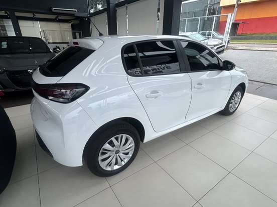 PEUGEOT-208-2024