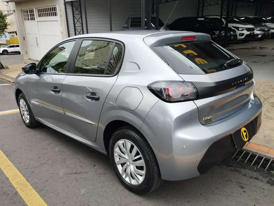 PEUGEOT-208-2022