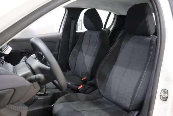 PEUGEOT-208-2024