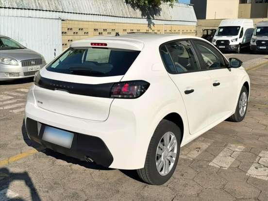 PEUGEOT-208-2023