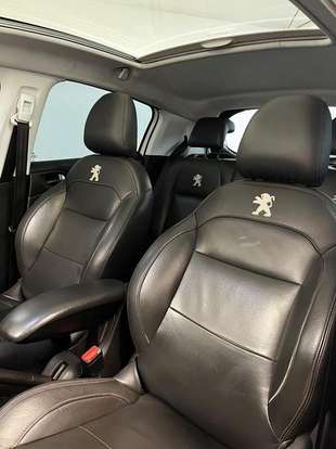 PEUGEOT-208-2015