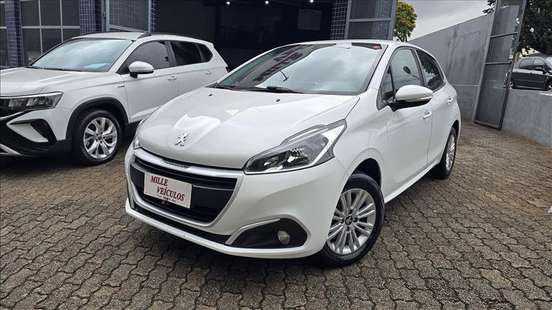 PEUGEOT-208-2017