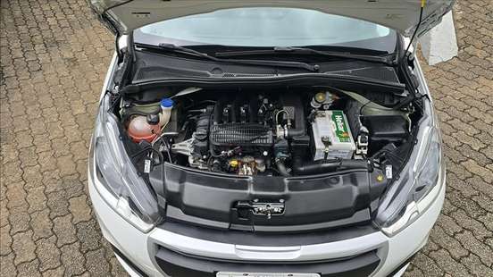 PEUGEOT-208-2017