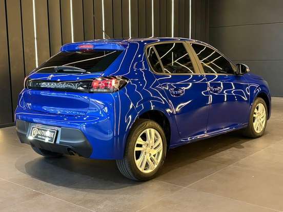 PEUGEOT-208-2022