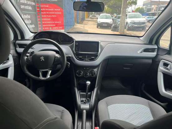 PEUGEOT-208-2014