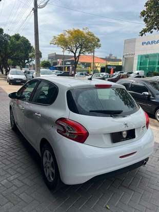 PEUGEOT-208-2014
