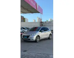 PEUGEOT 208 1.6 GRIFFE 16V FLEX 4P AUTOMÁTICO PEUGEOT 208 1.6 GRIFFE 16V FLEX 4P AUTOMÁTICO