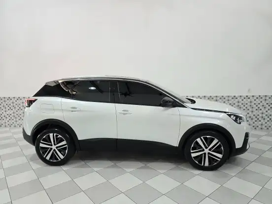 PEUGEOT-3008-2019