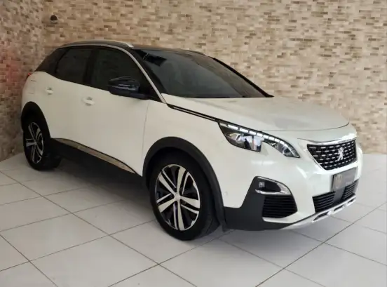 PEUGEOT-3008-2018