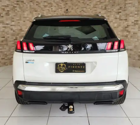 PEUGEOT-3008-2018