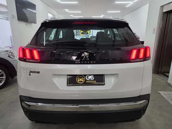 PEUGEOT-3008-2019