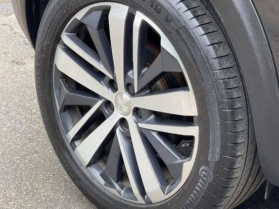 PEUGEOT-3008-1.6 GRIFFE THP 16V GASOLINA 4P AUTOMÁTICO PEUGEOT-3008-2018