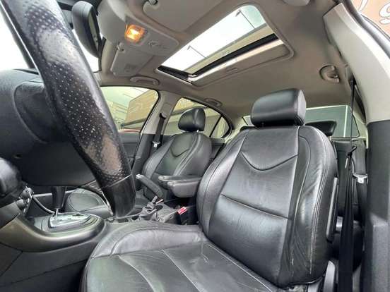 PEUGEOT-408-2012