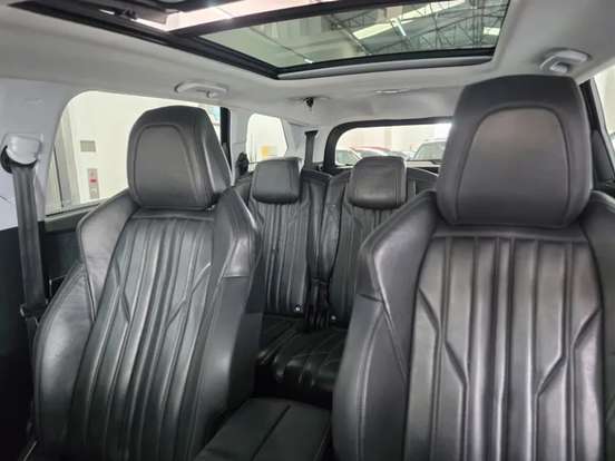 PEUGEOT-5008-1.6 GRIFFE PACK THP 16V GASOLINA 4P AUTOMÁTICO PEUGEOT-5008-2018