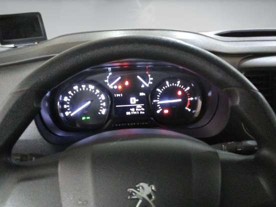 PEUGEOT-EXPERT-2022