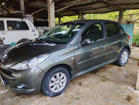 PEUGEOT-207-2010