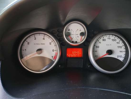 PEUGEOT-207-2010
