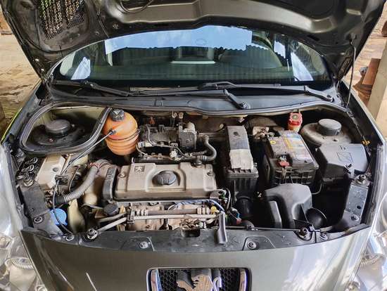PEUGEOT-207-2010