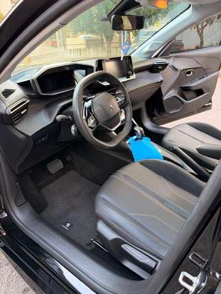PEUGEOT-208-2022