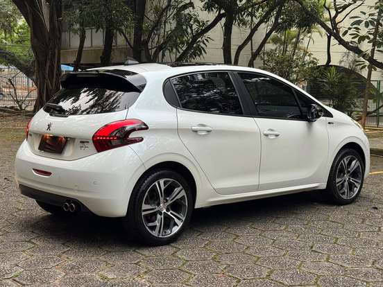 PEUGEOT-208-1.6 THP GT 16V FLEX 4P MANUAL PEUGEOT-208-2017