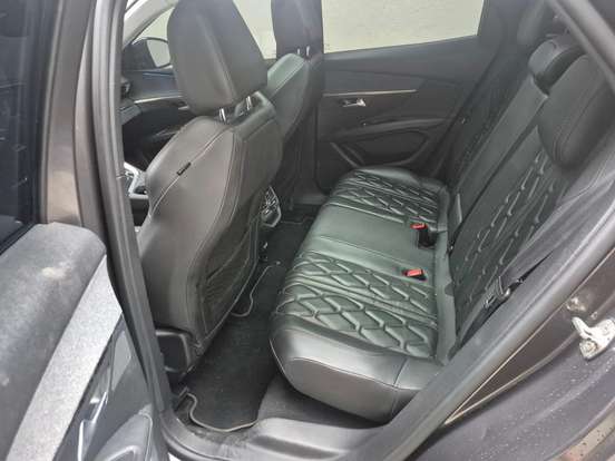 PEUGEOT-3008-2022