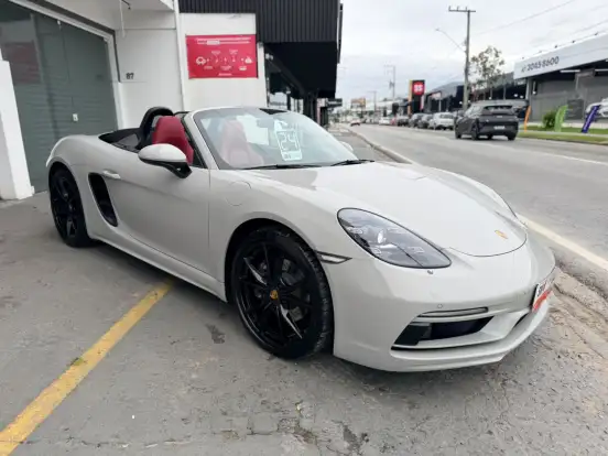 PORSCHE-718-2024