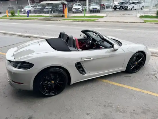 PORSCHE-718-2024