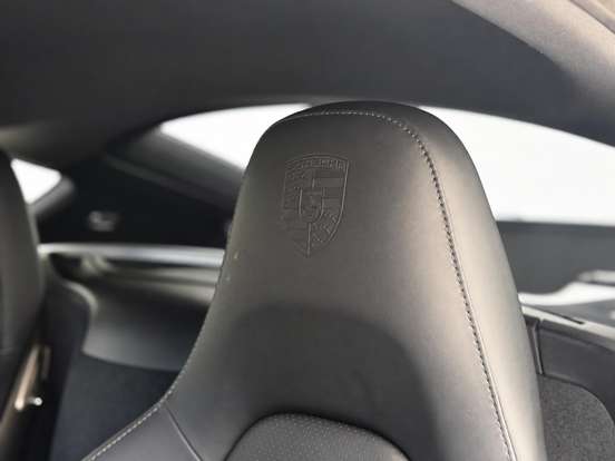 PORSCHE-718-2024
