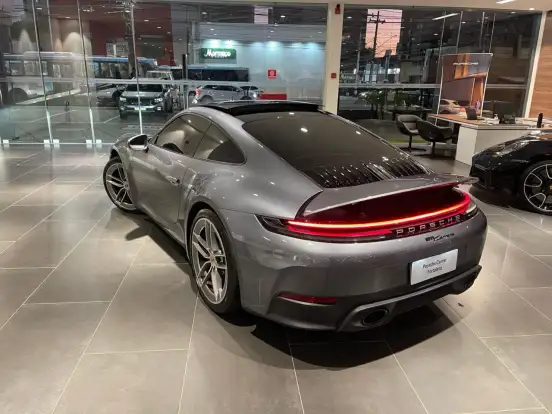 PORSCHE-911-2025