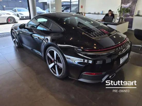 PORSCHE-911-2025