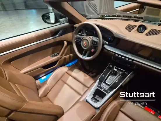 PORSCHE-911-2025