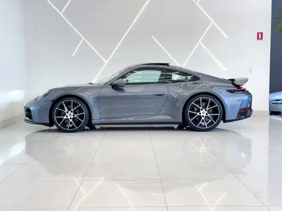 PORSCHE-911-2025