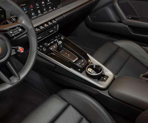 PORSCHE-911-2025