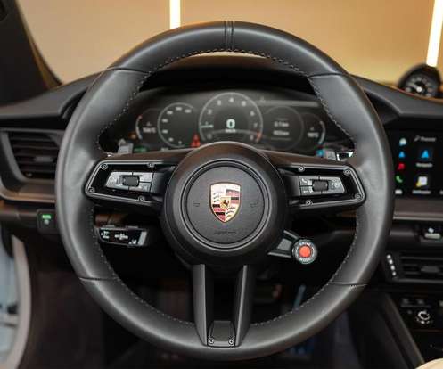 PORSCHE-911-2025