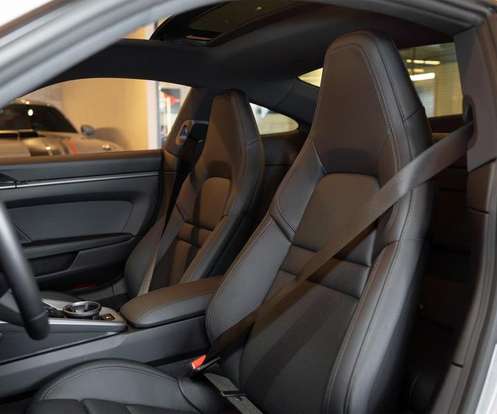 PORSCHE-911-2025