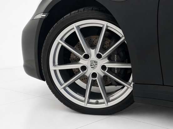 PORSCHE-911-2024