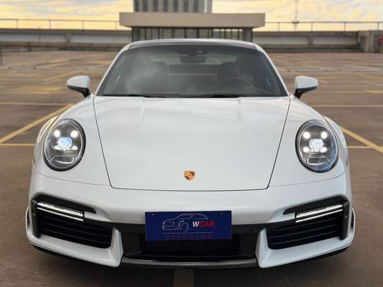 PORSCHE-911-2020