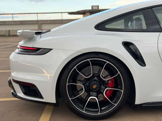 PORSCHE-911-2020