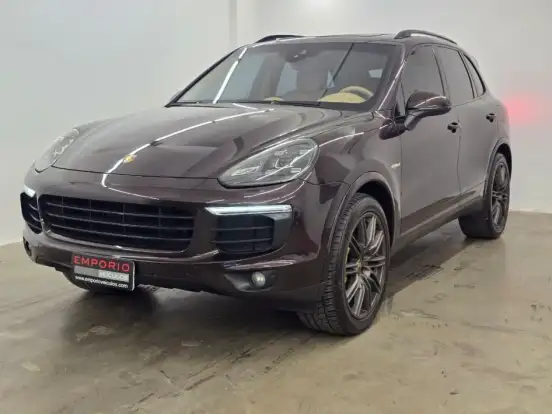 PORSCHE-CAYENNE-2017