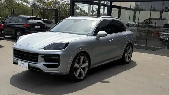 PORSCHE-CAYENNE-2025