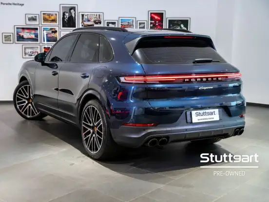 PORSCHE-CAYENNE-2024
