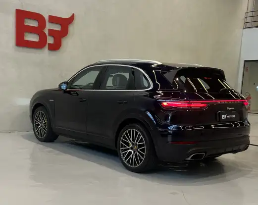 PORSCHE-CAYENNE-2019