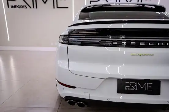 PORSCHE-CAYENNE-2024