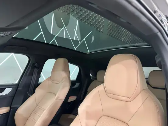 PORSCHE-CAYENNE-2025