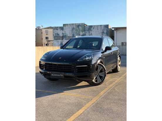 PORSCHE-CAYENNE-2023
